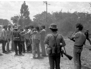 fmln-celebra-31-años-de-fundacion-04.jpg