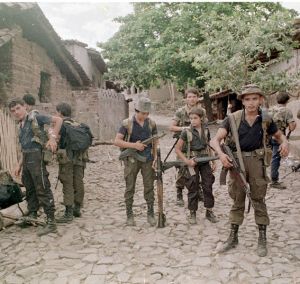 fmln-celebra-31-años-de-fundacion-08.jpg