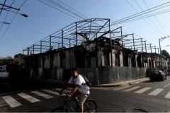 La Casa Rey Prendes: un calvario de olvido en la Calle de la Amargura. 🏚️ Una pieza documental de Francisco Campos que captura la agonía del patrimonio en San Salvador.