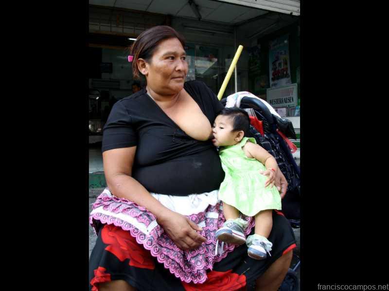 VIDEO. Retrato de mujer en el día internacional